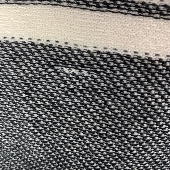 Vince sweater tank top - Picture 6 of 7